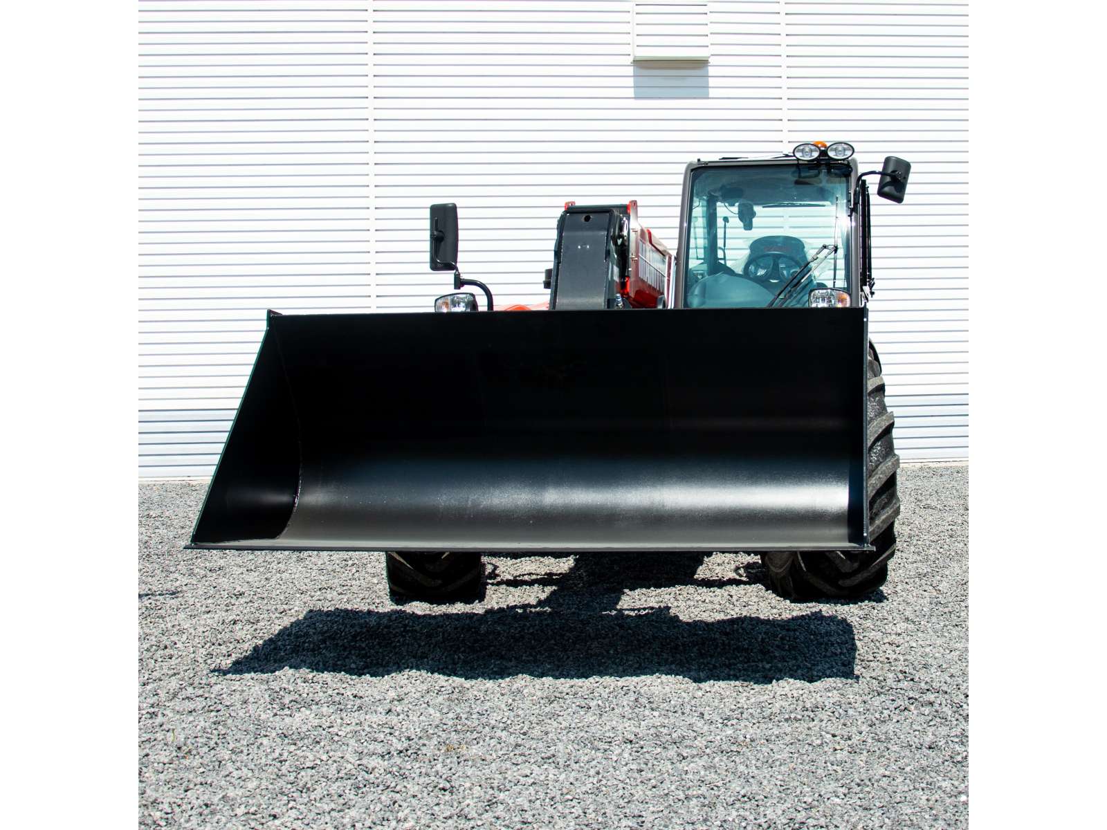 Universal bucket 1.3 CBM