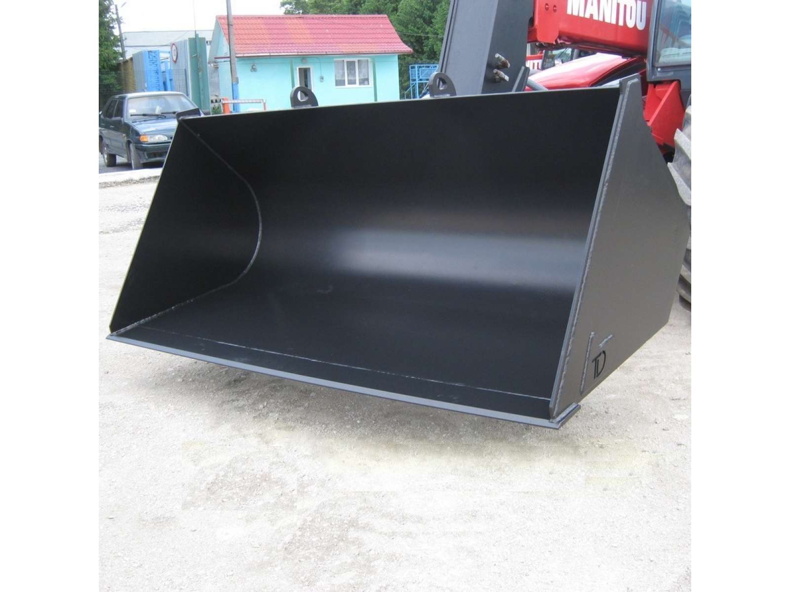 Universal bucket 1.3 CBM